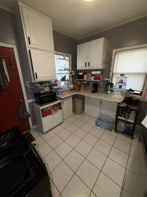 Kitchen - 1623 Central Ave, Whiting, IN 46394 photo 2 of 5