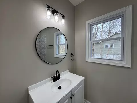 Bath - 4688 Delaware St, Gary, IN 46409 photo 1 of 4