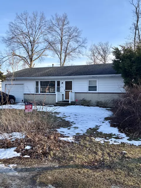 409 Holly Rd, Michigan City, IN 46360