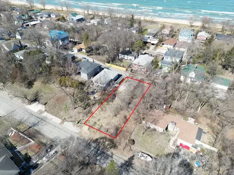 8724 Oak Ave, Gary, IN 46403