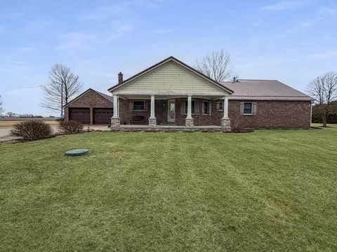 1245 W Mt Calvary Rd, Rensselaer, IN 47978