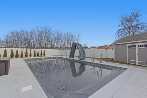 Exterior - 13181 Taft St, Crown Point, IN 46307 photo 3 of 6