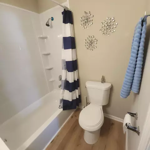 Bath - 2549 Pierce St, Gary, IN 46407 photo 2 of 2