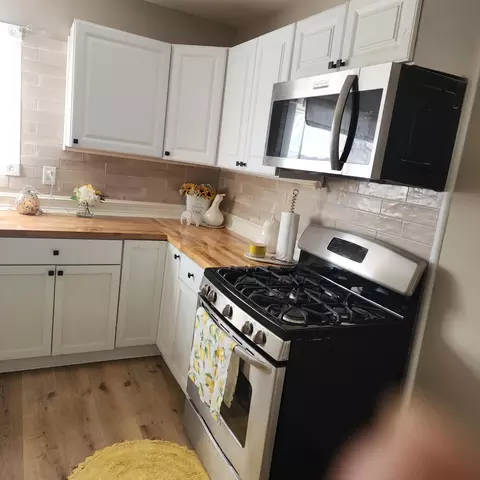Kitchen - 2549 Pierce St, Gary, IN 46407 photo 1 of 3
