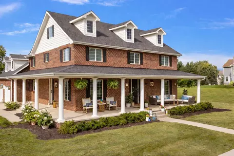 1040 Kilarney Rd, Chesterton, IN 46304