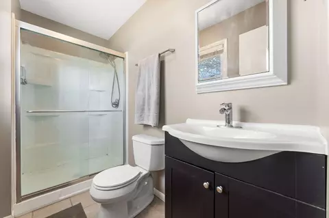 Bath - 310 N Jay St, Griffith, IN 46319 photo 3 of 4