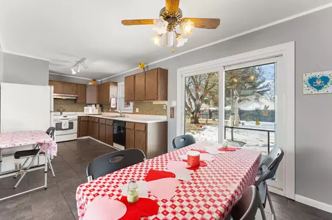 Dining - 310 N Jay St, Griffith, IN 46319 photo 1 of 3