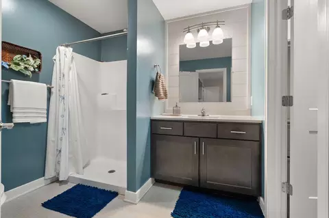 Bath - 11524 Briarhill Dr, De Motte, IN 46310 photo 2 of 2