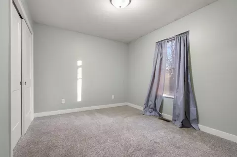 Bedroom - 11524 Briarhill Dr, De Motte, IN 46310 photo 1 of 3