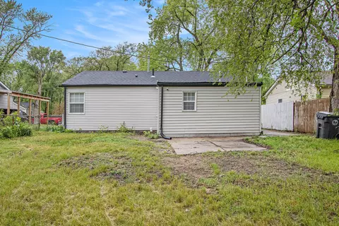 1121 Dekalb St, Gary, IN 46403 photo 17