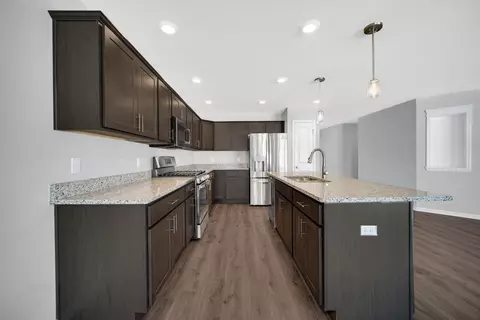 Kitchen - 15538 W 101st Ln, Dyer, IN 46311 photo 5 of 5