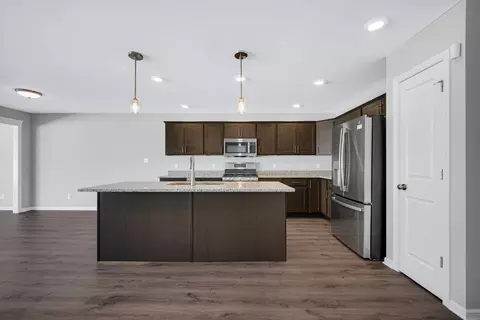 Kitchen - 15538 W 101st Ln, Dyer, IN 46311 photo 2 of 5