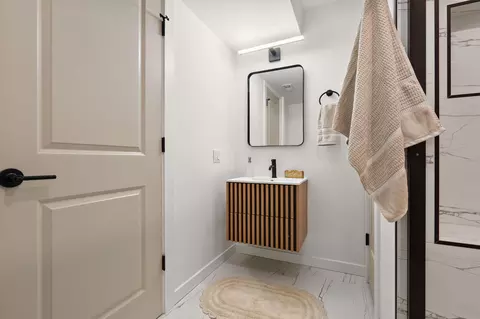 Bath - 2017 Clark St, Whiting, IN 46394 photo 6 of 6
