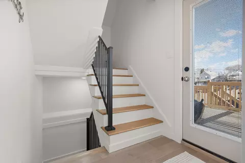Entry Way - 2017 Clark St, Whiting, IN 46394 photo 5 of 6