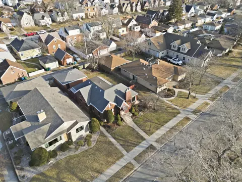 View/Area - 1609 Caroline Ave, Whiting, IN 46394 photo 2 of 12