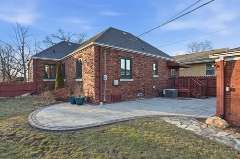 Exterior - 1609 Caroline Ave, Whiting, IN 46394 photo 4 of 5