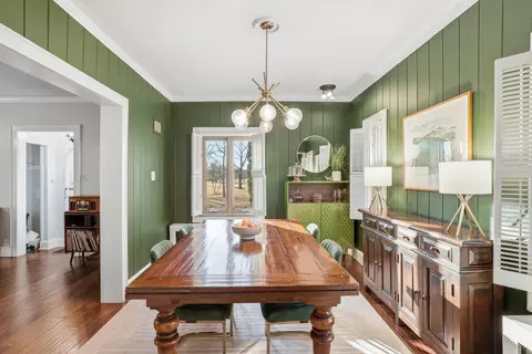 Dining - 1609 Caroline Ave, Whiting, IN 46394 photo 2 of 3