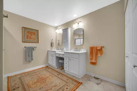 Bath - 910 Ridge Rd #405, Munster, IN 46321 photo 1 of 3