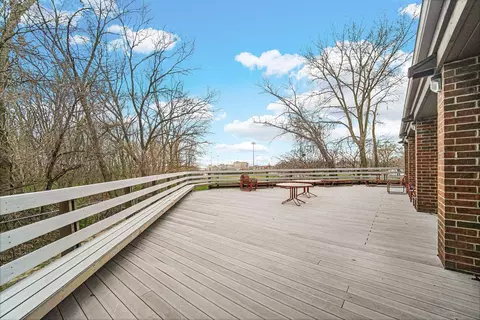 Exterior - 910 Ridge Rd #405, Munster, IN 46321 photo 8 of 11
