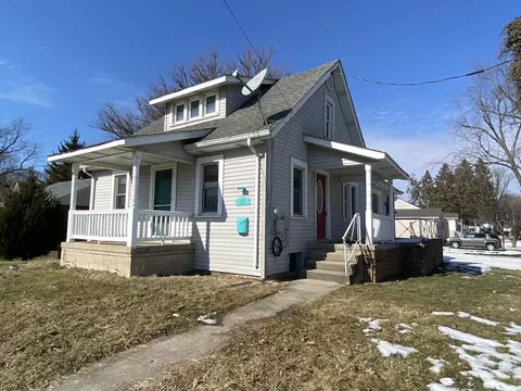 107 Evans Ave, Valparaiso, IN 46383