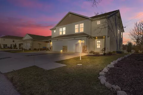 1201 Tower Ln, Chesterton, IN 46304