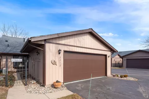 2212 Bayview Dr, Michigan City, IN 46360