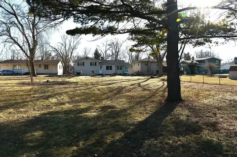 1645 Tulip Ln, Munster, IN 46321 photo 22