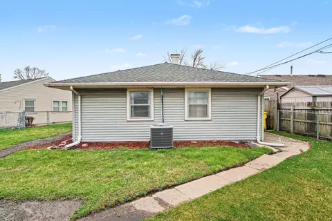 814 W Woodside Dr, Griffith, IN 46319 photo 20