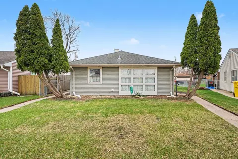 814 W Woodside Dr, Griffith, IN 46319