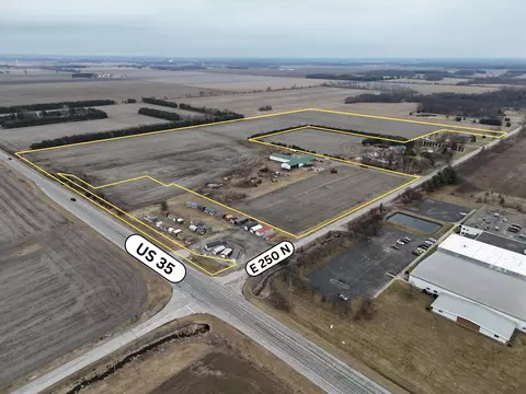 4170 E 250, Knox, IN 46534