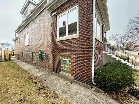 1218 120th St, Whiting, IN 46394 photo 3