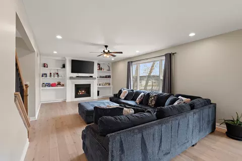Living - 2062 Nolan Ave, Crown Point, IN 46307 photo 1 of 3