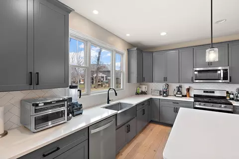 Kitchen - 2062 Nolan Ave, Crown Point, IN 46307 photo 6 of 7