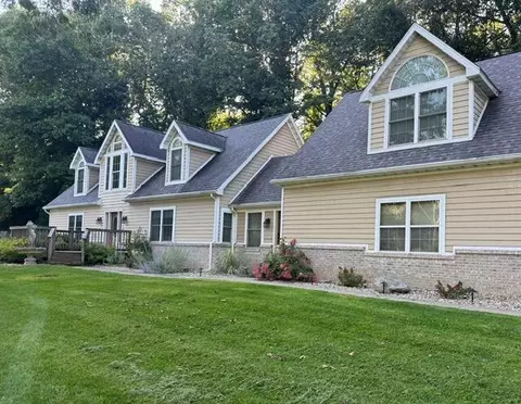 2688 N Goldring Rd, La Porte, IN 46350