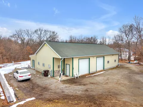 8796 N 100, Lake Village, IN 46349