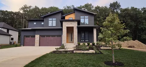 Exterior - 85 Eskir Ln, Crown Point, IN 46307 photo 2 of 8
