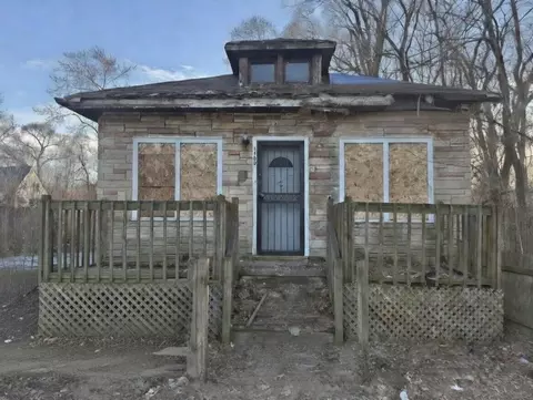 1105 W 15th Ave, Gary, IN 46407