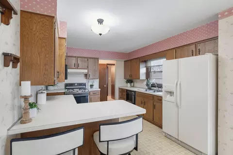 Kitchen - 507 Hickory Ln, Munster, IN 46321 photo 2 of 3