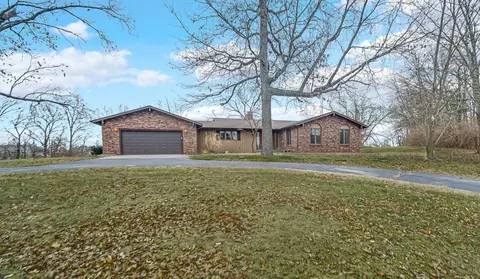 6955 Briergate Ct, De Motte, IN 46310