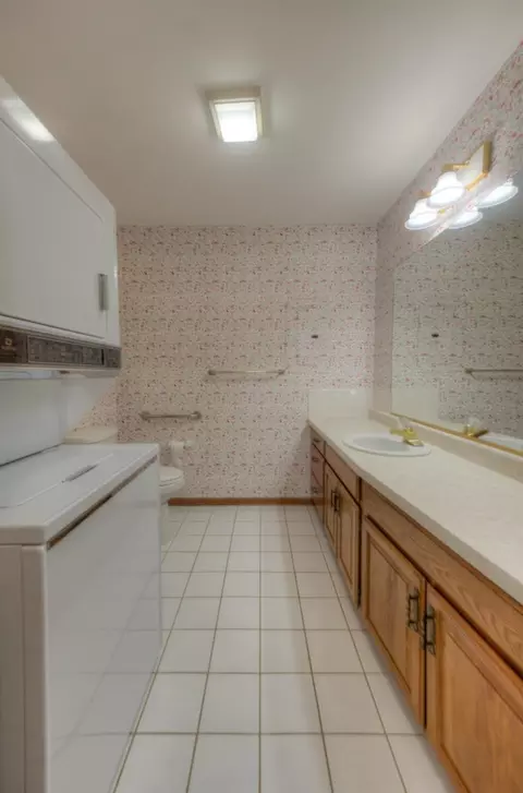 Other - 643 South St #204, Munster, IN 46321 photo 2 of 2