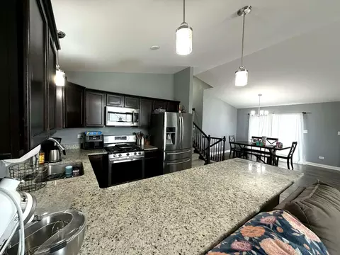 Kitchen - 2303 Spring Run Ln, Lowell, IN 46356 photo 2 of 3