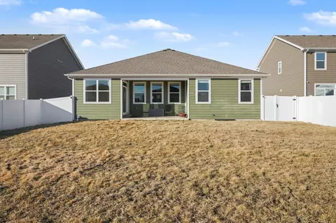 Exterior - 7787 W 105th Pl, Crown Point, IN 46307 photo 5 of 6
