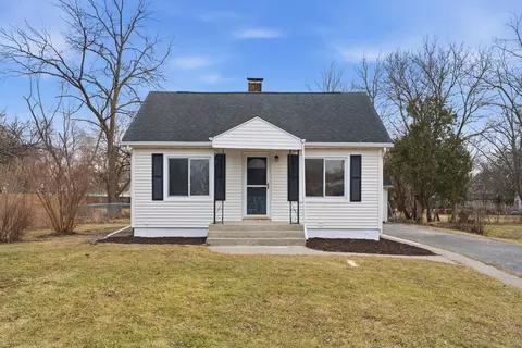 2407 W 78th Ave, Merrillville, IN 46410