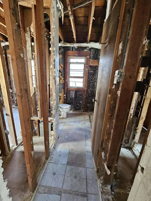 Bath - 4383 Monroe St, Gary, IN 46408 photo 1 of 3