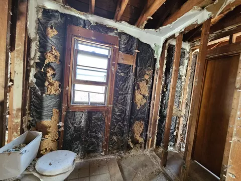 Bath - 4383 Monroe St, Gary, IN 46408 photo 3 of 3