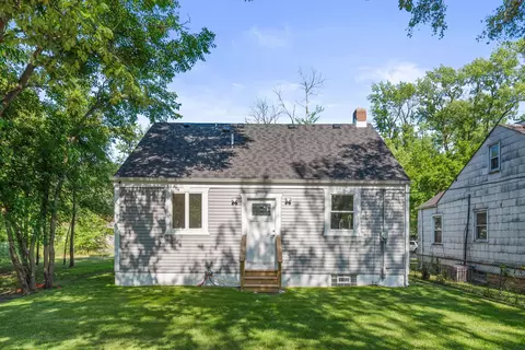 Exterior - 864 Ohio St, Gary, IN 46402 photo 5 of 6
