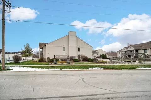 Exterior - 3603 Timberbridge Dr #E, Valparaiso, IN 46383 photo 6 of 6