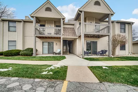 Exterior - 3603 Timberbridge Dr #E, Valparaiso, IN 46383 photo 1 of 6