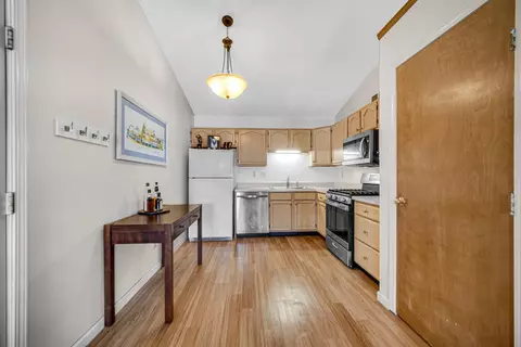Kitchen - 3603 Timberbridge Dr #E, Valparaiso, IN 46383 photo 3 of 3