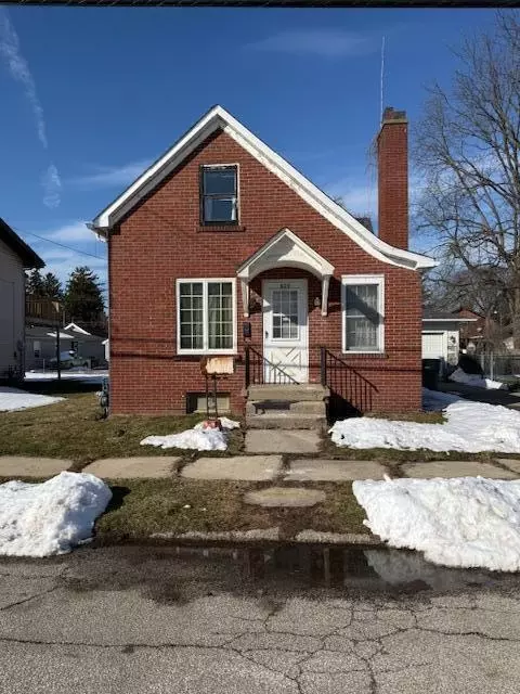 609 Niles St, La Porte, IN 46350